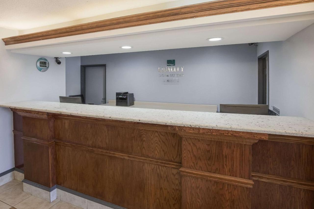 Quality Inn & Suites Clayton, Nm Buitenkant foto