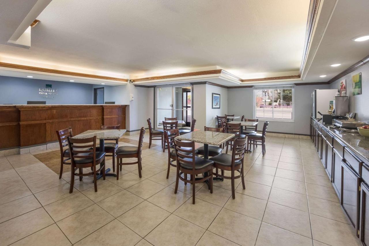 Quality Inn & Suites Clayton, Nm Buitenkant foto