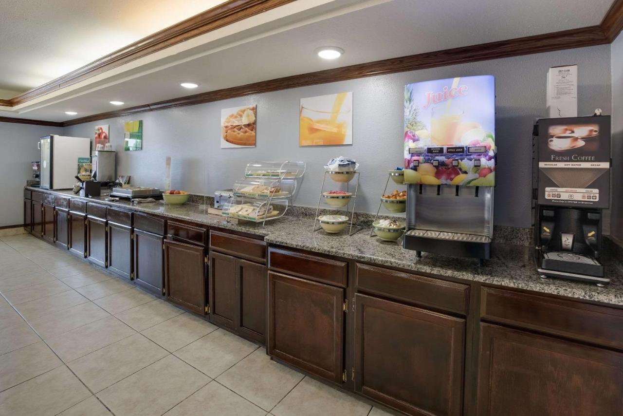 Quality Inn & Suites Clayton, Nm Buitenkant foto