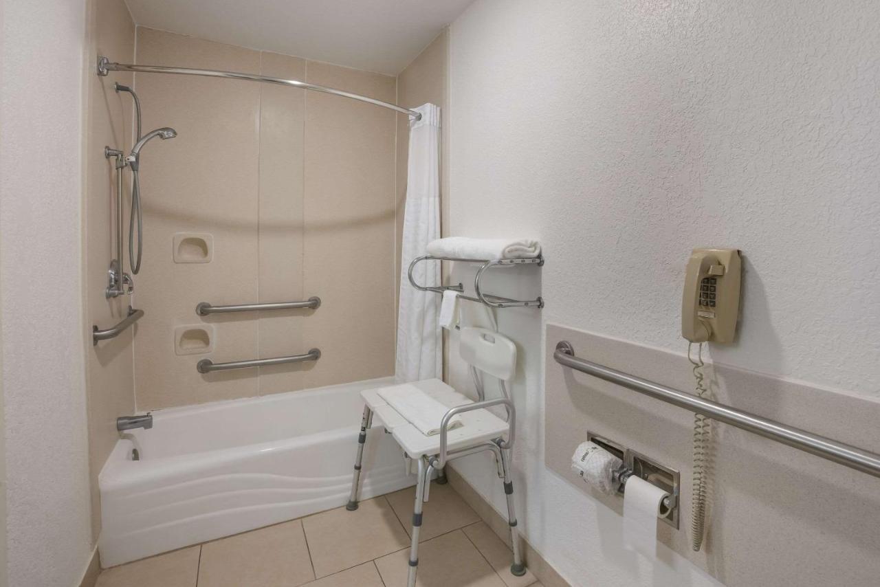 Quality Inn & Suites Clayton, Nm Buitenkant foto