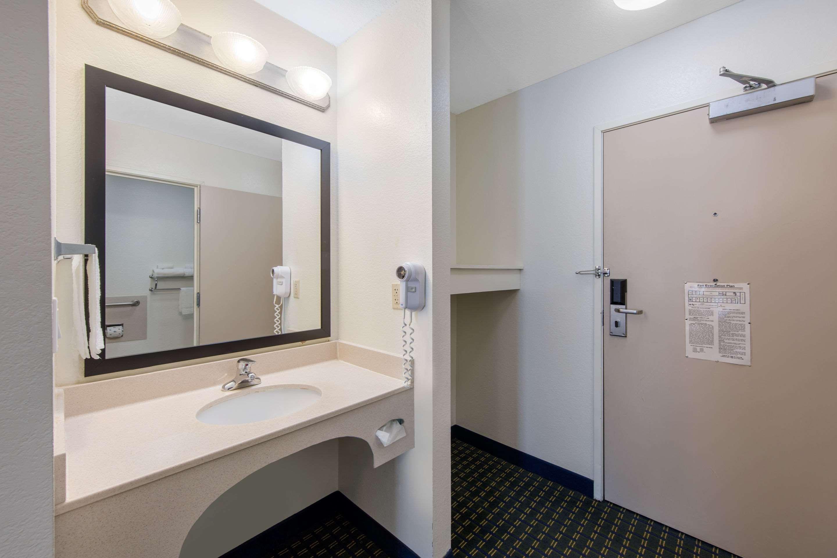Quality Inn & Suites Clayton, Nm Buitenkant foto