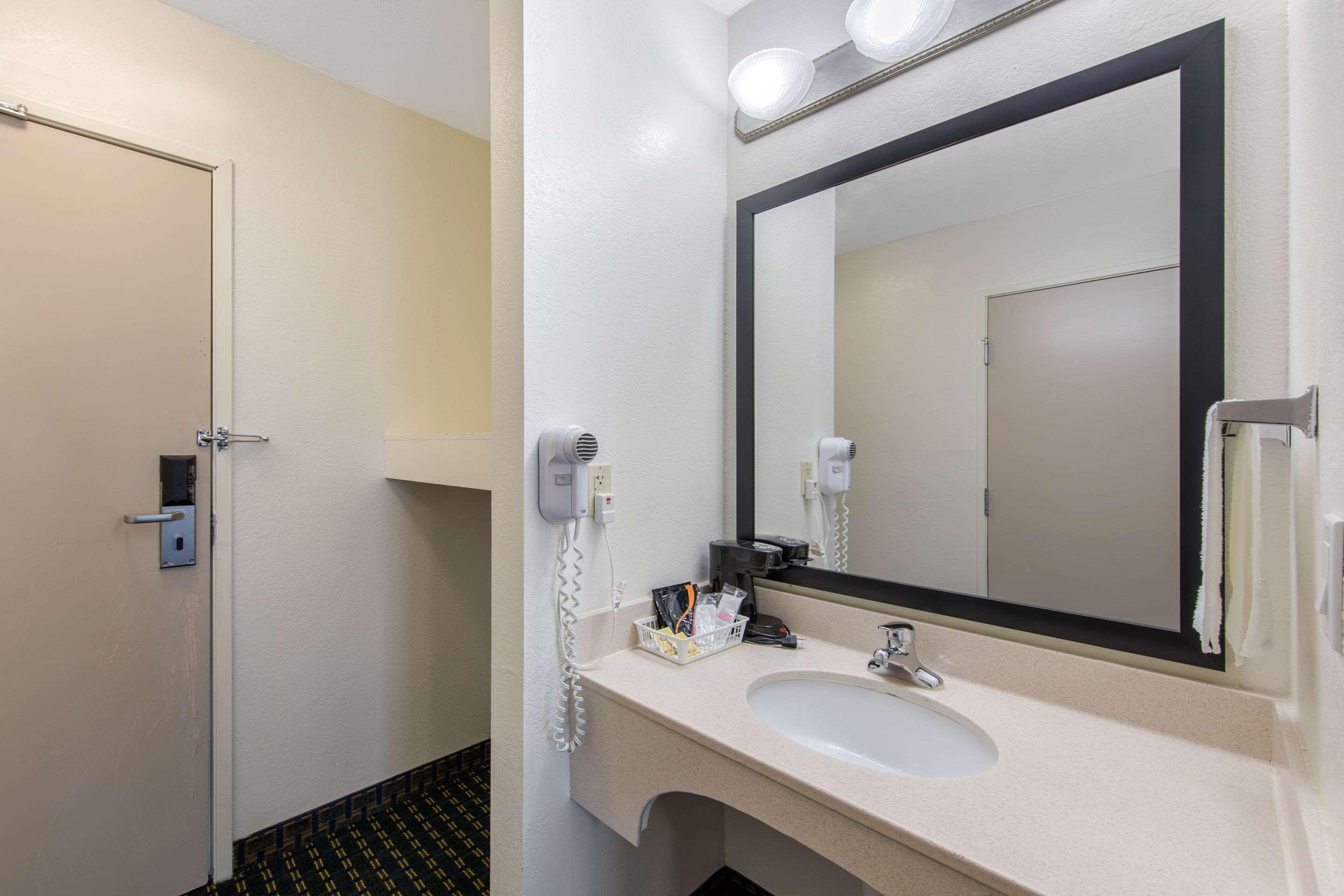 Quality Inn & Suites Clayton, Nm Buitenkant foto