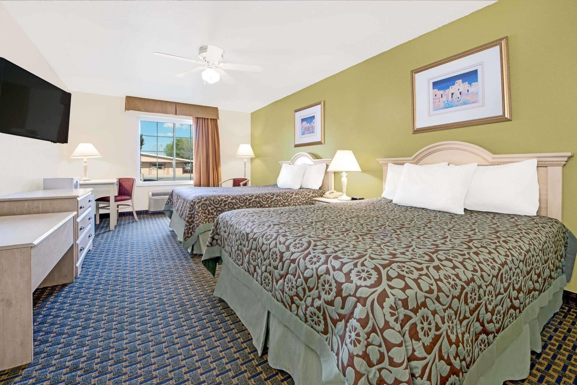 Quality Inn & Suites Clayton, Nm Buitenkant foto