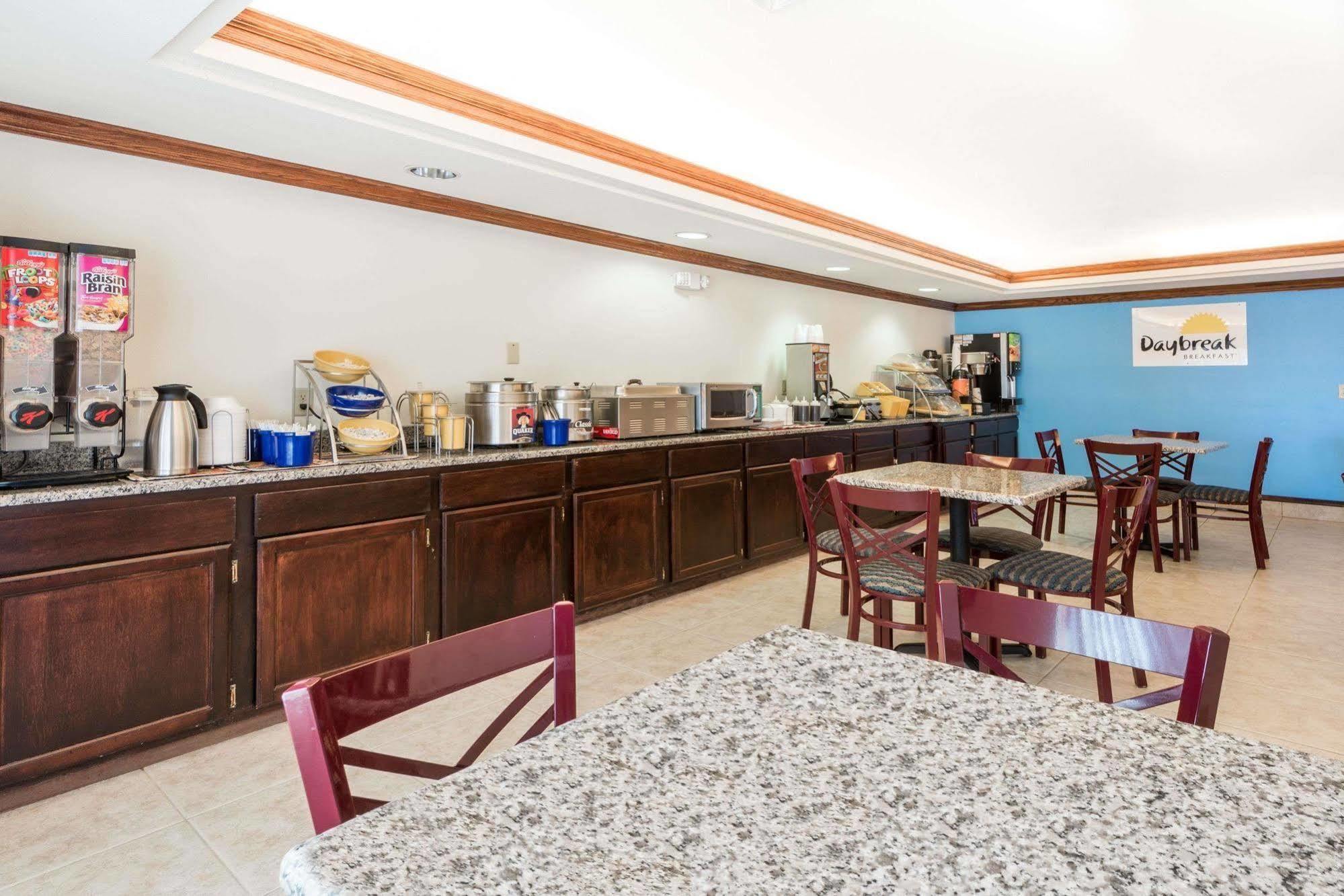 Quality Inn & Suites Clayton, Nm Buitenkant foto