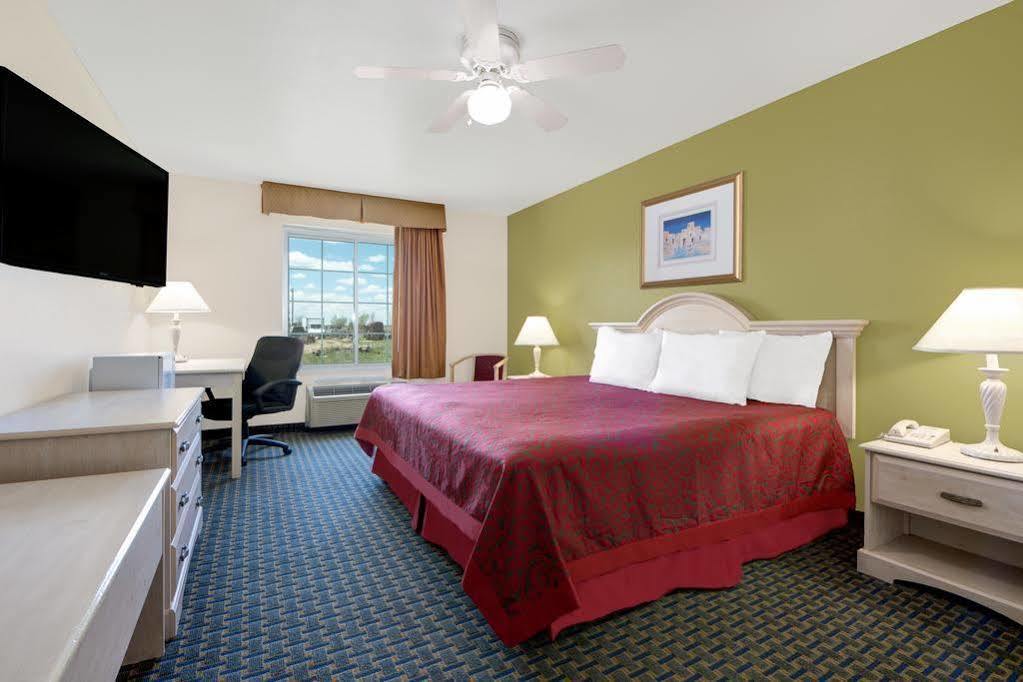 Quality Inn & Suites Clayton, Nm Buitenkant foto