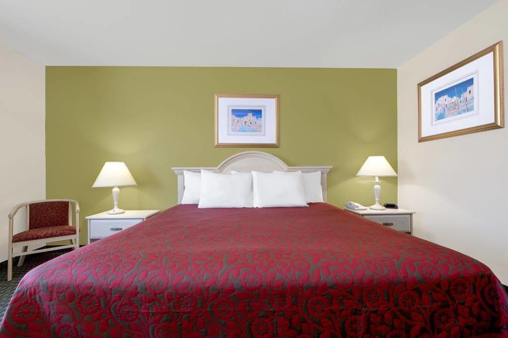 Quality Inn & Suites Clayton, Nm Buitenkant foto